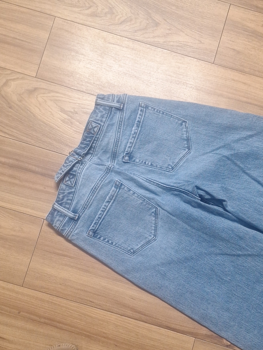 Vervet Blue Jeans - Picture 4 of 8